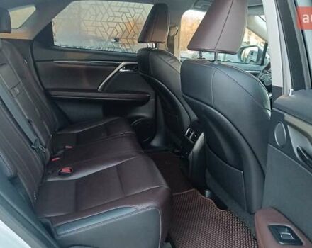 Белый Лексус РХ, объемом двигателя 2 л и пробегом 38 тыс. км за 38475 $, фото 6 на Automoto.ua