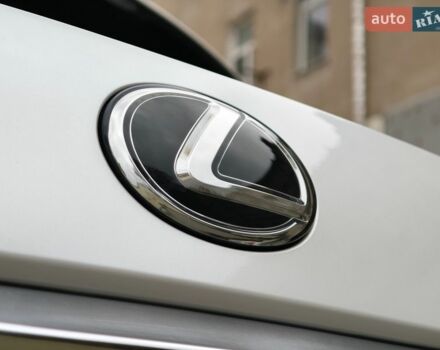 Білий Лексус РХ, об'ємом двигуна 3.46 л та пробігом 71 тис. км за 32000 $, фото 28 на Automoto.ua