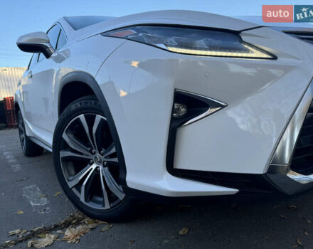 Белый Лексус РХ, объемом двигателя 2 л и пробегом 296 тыс. км за 23700 $, фото 3 на Automoto.ua