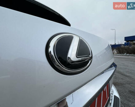 Белый Лексус РХ, объемом двигателя 3.5 л и пробегом 143 тыс. км за 33500 $, фото 81 на Automoto.ua