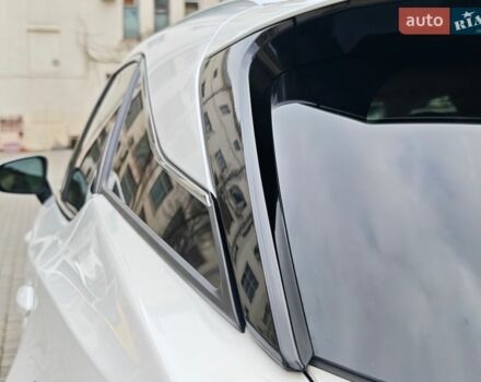 Білий Лексус РХ, об'ємом двигуна 3.46 л та пробігом 71 тис. км за 32000 $, фото 31 на Automoto.ua