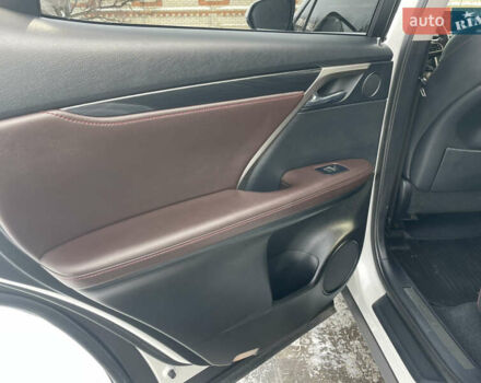 Білий Лексус РХ, об'ємом двигуна 2 л та пробігом 147 тис. км за 27700 $, фото 31 на Automoto.ua