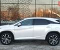 Белый Лексус РХ, объемом двигателя 2 л и пробегом 38 тыс. км за 38475 $, фото 2 на Automoto.ua