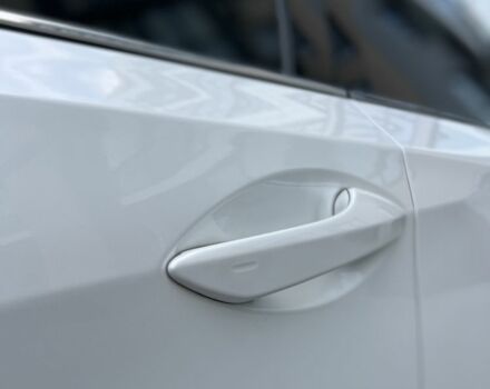 Белый Лексус РХ, объемом двигателя 2 л и пробегом 68 тыс. км за 32900 $, фото 23 на Automoto.ua