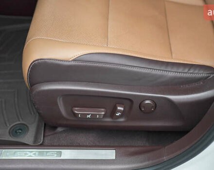 Белый Лексус РХ, объемом двигателя 2 л и пробегом 122 тыс. км за 31403 $, фото 17 на Automoto.ua