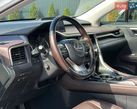 Білий Лексус РХ, об'ємом двигуна 2 л та пробігом 124 тис. км за 33900 $, фото 24 на Automoto.ua