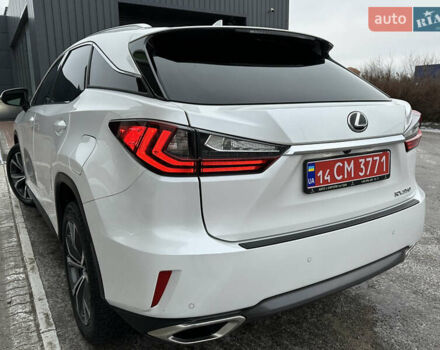 Белый Лексус РХ, объемом двигателя 3.5 л и пробегом 143 тыс. км за 33500 $, фото 77 на Automoto.ua