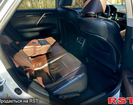 Білий Лексус РХ, об'ємом двигуна 2 л та пробігом 147 тис. км за 26000 $, фото 11 на Automoto.ua