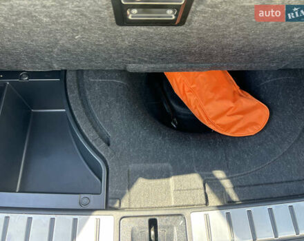 Білий Лексус РХ, об'ємом двигуна 2 л та пробігом 124 тис. км за 33900 $, фото 58 на Automoto.ua