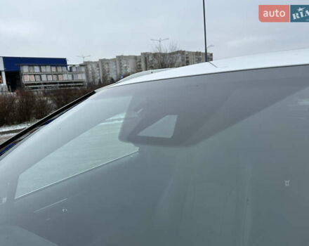 Белый Лексус РХ, объемом двигателя 3.5 л и пробегом 143 тыс. км за 33500 $, фото 28 на Automoto.ua