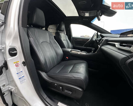 Белый Лексус РХ, объемом двигателя 3.5 л и пробегом 143 тыс. км за 33500 $, фото 151 на Automoto.ua