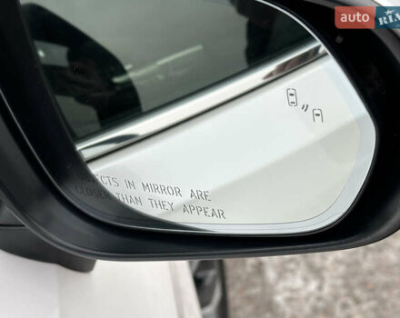 Белый Лексус РХ, объемом двигателя 3.5 л и пробегом 143 тыс. км за 33500 $, фото 90 на Automoto.ua