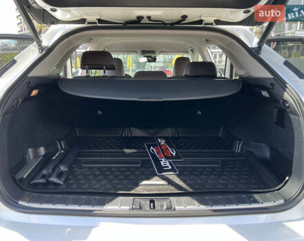 Білий Лексус РХ, об'ємом двигуна 2 л та пробігом 124 тис. км за 33900 $, фото 56 на Automoto.ua