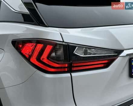 Белый Лексус РХ, объемом двигателя 3.5 л и пробегом 143 тыс. км за 33500 $, фото 78 на Automoto.ua