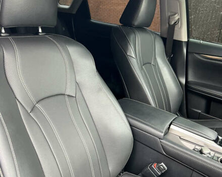 Белый Лексус РХ, объемом двигателя 2 л и пробегом 68 тыс. км за 29700 $, фото 10 на Automoto.ua