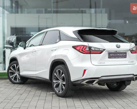 Белый Лексус РХ, объемом двигателя 2 л и пробегом 122 тыс. км за 31403 $, фото 1 на Automoto.ua