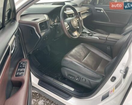 Белый Лексус РХ, объемом двигателя 2 л и пробегом 147 тыс. км за 27700 $, фото 23 на Automoto.ua