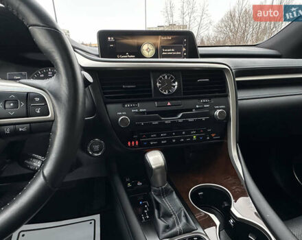 Белый Лексус РХ, объемом двигателя 3.5 л и пробегом 143 тыс. км за 33500 $, фото 132 на Automoto.ua