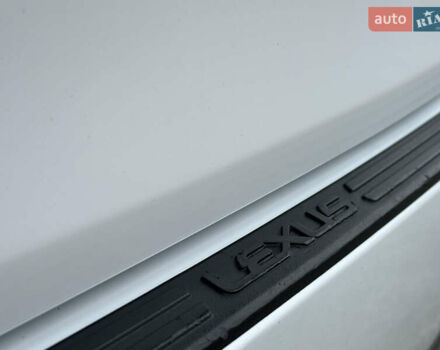 Белый Лексус РХ, объемом двигателя 3.5 л и пробегом 143 тыс. км за 33500 $, фото 85 на Automoto.ua