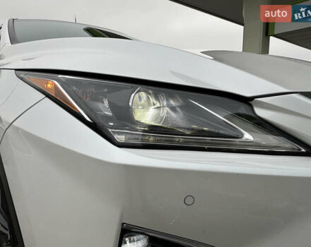 Белый Лексус РХ, объемом двигателя 3.5 л и пробегом 143 тыс. км за 33500 $, фото 39 на Automoto.ua