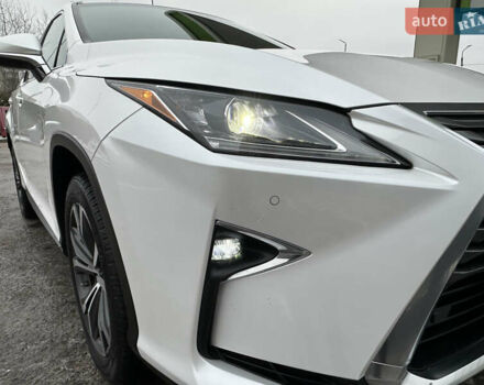 Белый Лексус РХ, объемом двигателя 3.5 л и пробегом 143 тыс. км за 33500 $, фото 41 на Automoto.ua