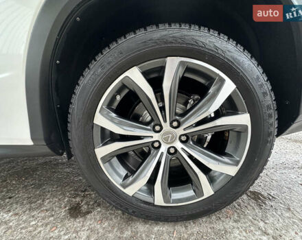 Белый Лексус РХ, объемом двигателя 3.5 л и пробегом 143 тыс. км за 33500 $, фото 71 на Automoto.ua