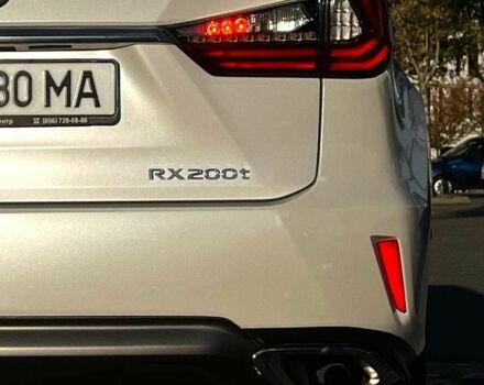 Білий Лексус РХ, об'ємом двигуна 2 л та пробігом 127 тис. км за 28500 $, фото 10 на Automoto.ua