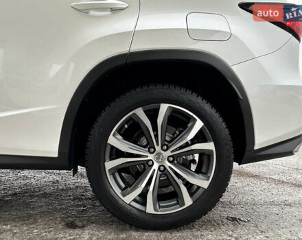 Белый Лексус РХ, объемом двигателя 3.5 л и пробегом 143 тыс. км за 33500 $, фото 46 на Automoto.ua