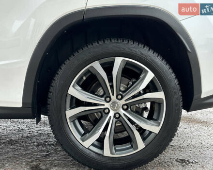 Белый Лексус РХ, объемом двигателя 3.5 л и пробегом 143 тыс. км за 33500 $, фото 47 на Automoto.ua