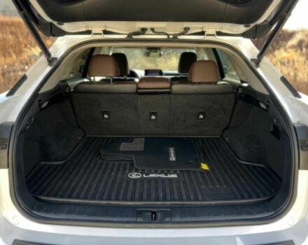 Белый Лексус РХ, объемом двигателя 3.5 л и пробегом 69 тыс. км за 13200 $, фото 18 на Automoto.ua