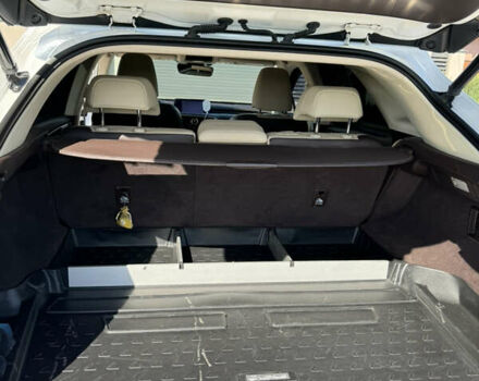 Белый Лексус РХ, объемом двигателя 2 л и пробегом 142 тыс. км за 31000 $, фото 5 на Automoto.ua