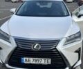 Білий Лексус РХ, об'ємом двигуна 2 л та пробігом 110 тис. км за 28550 $, фото 1 на Automoto.ua