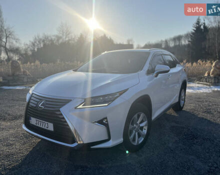 Білий Лексус РХ, об'ємом двигуна 2 л та пробігом 58 тис. км за 33800 $, фото 1 на Automoto.ua