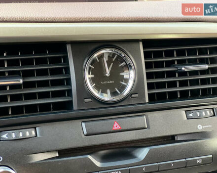 Білий Лексус РХ, об'ємом двигуна 2 л та пробігом 124 тис. км за 33900 $, фото 50 на Automoto.ua