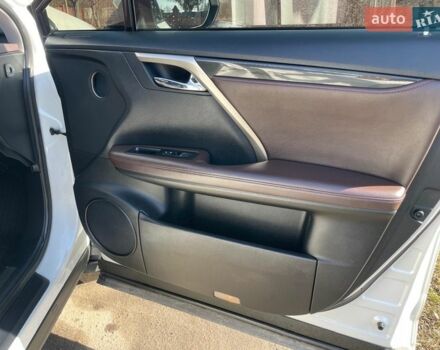 Белый Лексус РХ, объемом двигателя 2 л и пробегом 146 тыс. км за 27500 $, фото 16 на Automoto.ua