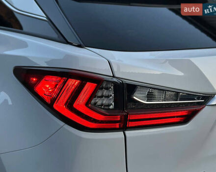 Белый Лексус РХ, объемом двигателя 2 л и пробегом 139 тыс. км за 42000 $, фото 8 на Automoto.ua