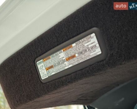 Білий Лексус РХ, об'ємом двигуна 3.46 л та пробігом 71 тис. км за 32000 $, фото 76 на Automoto.ua