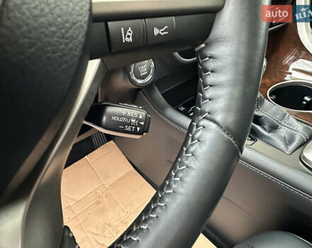 Белый Лексус РХ, объемом двигателя 3.5 л и пробегом 143 тыс. км за 33500 $, фото 179 на Automoto.ua