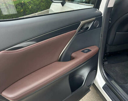 Лексус РХ 2017 в Киеве на Automoto.ua Белый Лексус РХ, объемом двигателя 2 л и пробегом 123 тыс. км за 33500 $, фото 4 на Automoto.ua