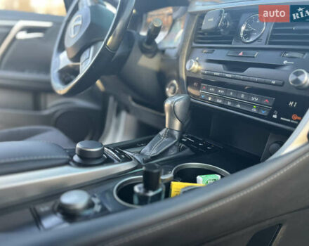 Білий Лексус РХ, об'ємом двигуна 2 л та пробігом 58 тис. км за 33800 $, фото 23 на Automoto.ua