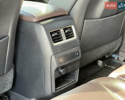 Білий Лексус РХ, об'ємом двигуна 2 л та пробігом 124 тис. км за 33900 $, фото 32 на Automoto.ua