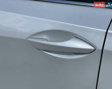 Білий Лексус РХ, об'ємом двигуна 2 л та пробігом 124 тис. км за 33900 $, фото 10 на Automoto.ua