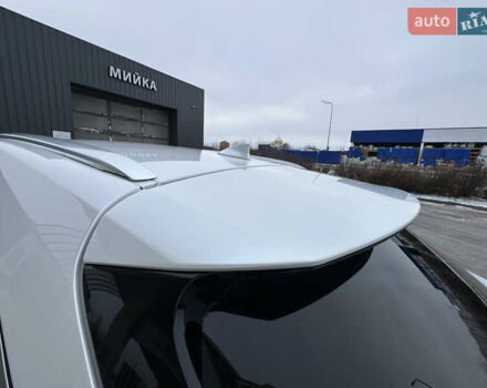 Белый Лексус РХ, объемом двигателя 3.5 л и пробегом 143 тыс. км за 33500 $, фото 68 на Automoto.ua