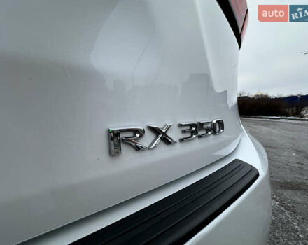 Белый Лексус РХ, объемом двигателя 3.5 л и пробегом 143 тыс. км за 33500 $, фото 83 на Automoto.ua