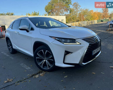 Белый Лексус РХ, объемом двигателя 2 л и пробегом 296 тыс. км за 23700 $, фото 5 на Automoto.ua