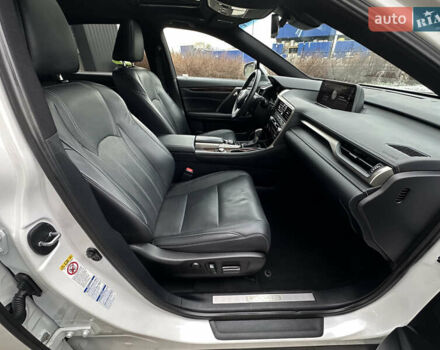 Белый Лексус РХ, объемом двигателя 3.5 л и пробегом 143 тыс. км за 33500 $, фото 143 на Automoto.ua