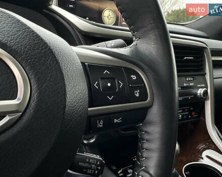 Белый Лексус РХ, объемом двигателя 3.5 л и пробегом 143 тыс. км за 33500 $, фото 110 на Automoto.ua