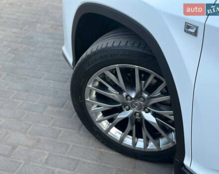 Белый Лексус РХ, объемом двигателя 2 л и пробегом 139 тыс. км за 42000 $, фото 4 на Automoto.ua