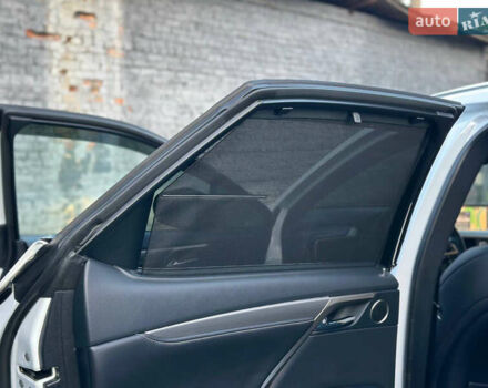 Белый Лексус РХ, объемом двигателя 2 л и пробегом 139 тыс. км за 42000 $, фото 30 на Automoto.ua