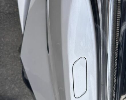 Білий Лексус РХ, об'ємом двигуна 2 л та пробігом 100 тис. км за 32999 $, фото 22 на Automoto.ua